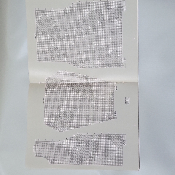 Manos Del Uruguay Book 3 - Picture 7 of 12